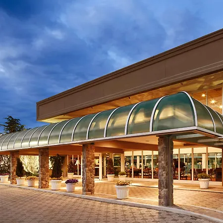Best Western Plus Ottawa Kanata Hotel And Conference Centre-3
